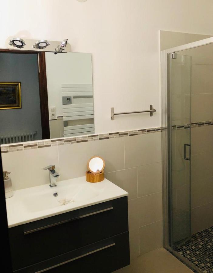 B&B Oasis Des Lavandes - Chambre Coqueliot Villeneuve-lès-Avignon Εξωτερικό φωτογραφία